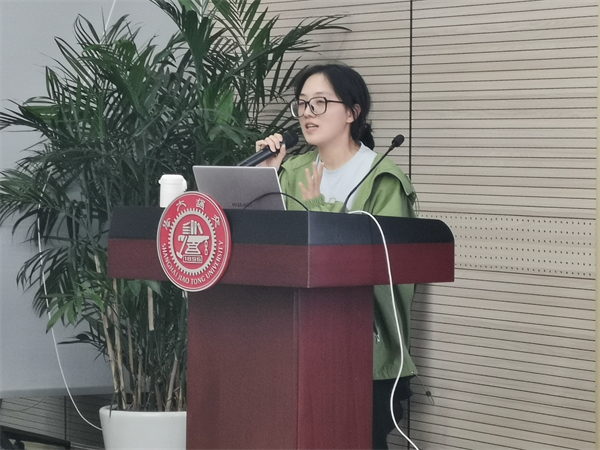 1702298070912708.jpg 周雨露团长.jpg